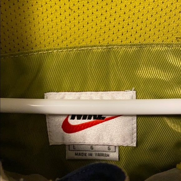 Jacket - Picture 3 of 4